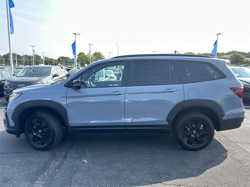 Used 2022 Honda Pilot TrailSport with VIN 5FNYF6H88NB072443 for sale in Waukesha, WI