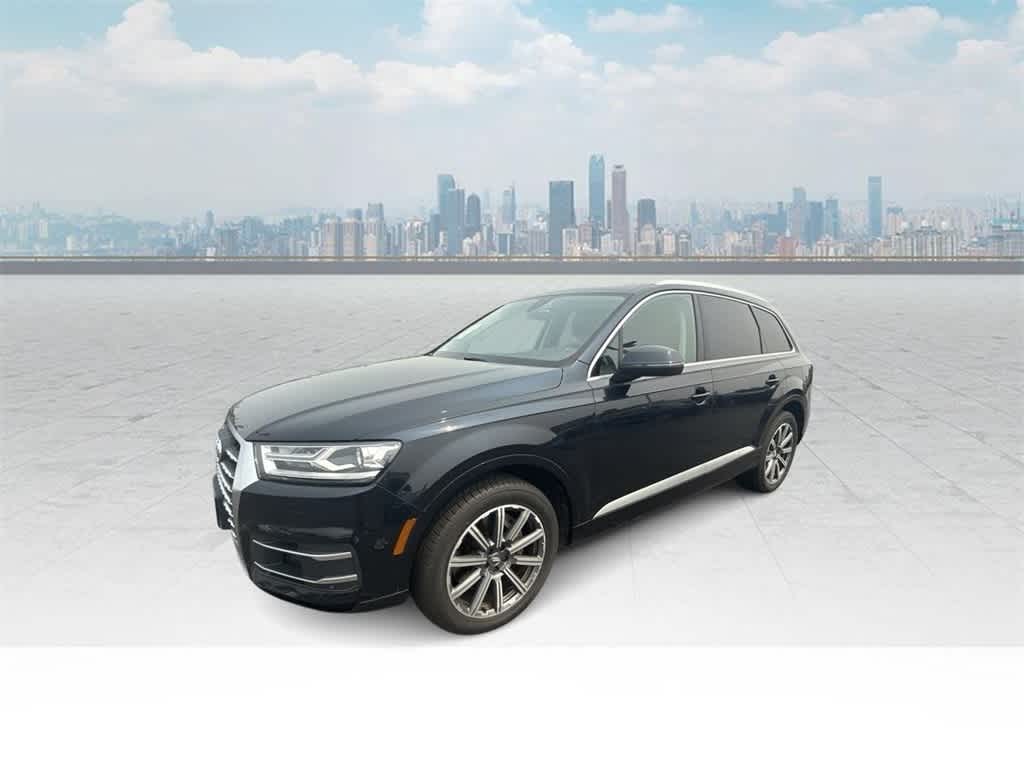 2017 Audi Q7 Premium -
                  Waukesha, WI