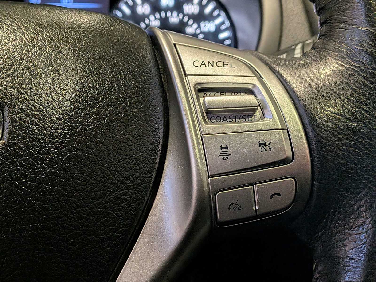 Thumbnail: 2016 Nissan Altima - 24