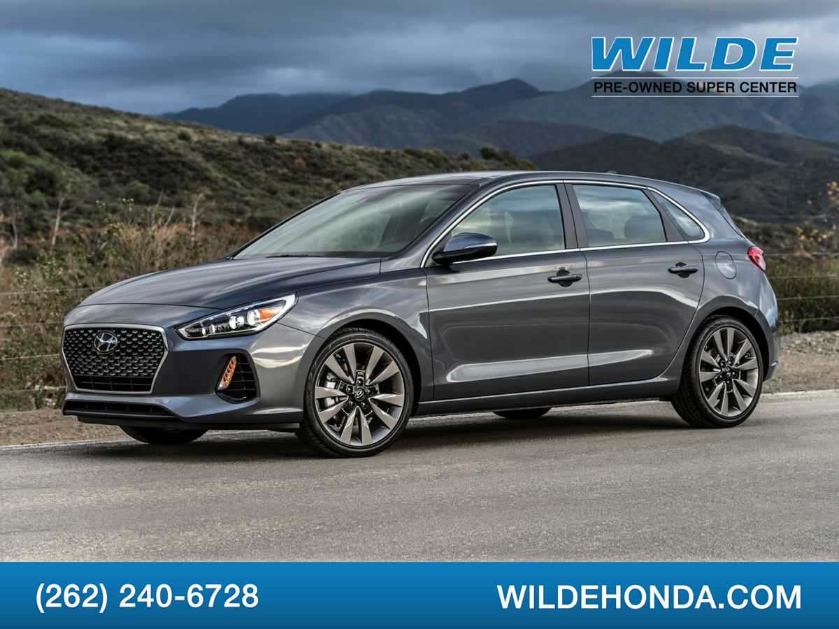 2018 Hyundai Elantra Base -
                  Waukesha, WI