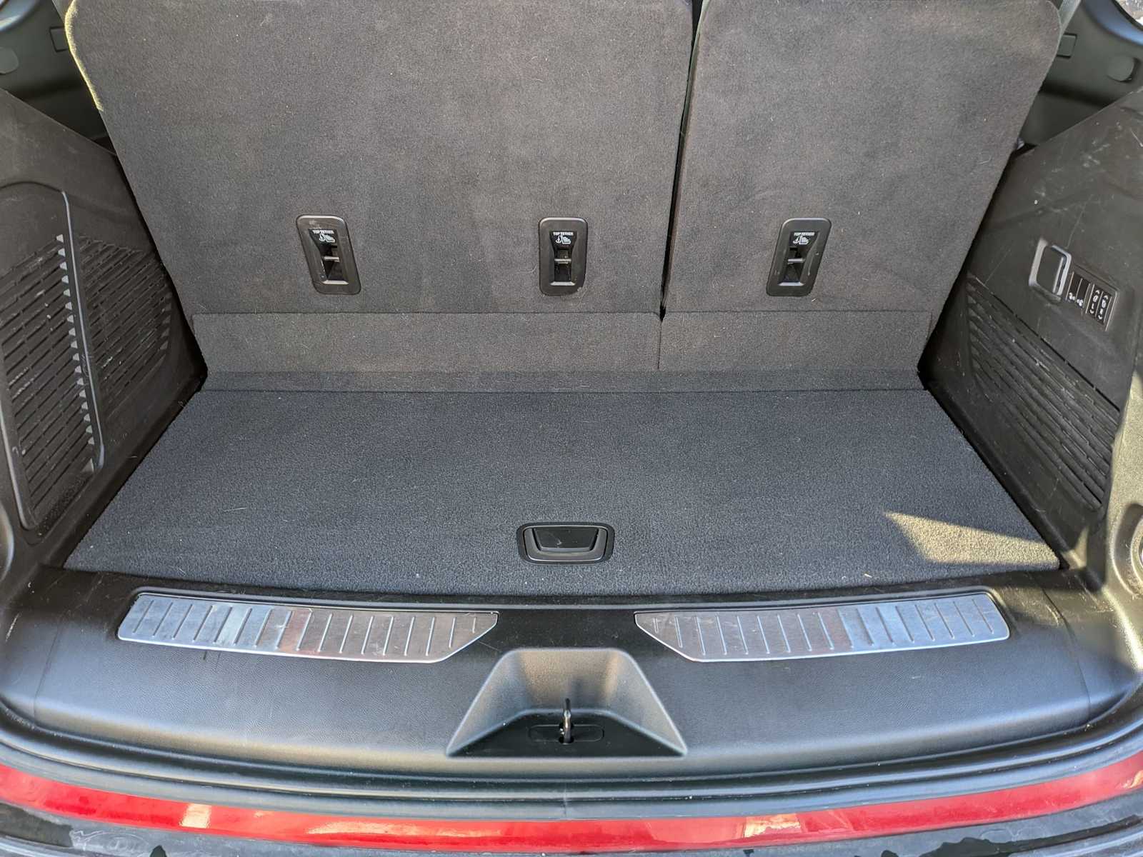 Thumbnail: 2023 Chevrolet Tahoe - 33