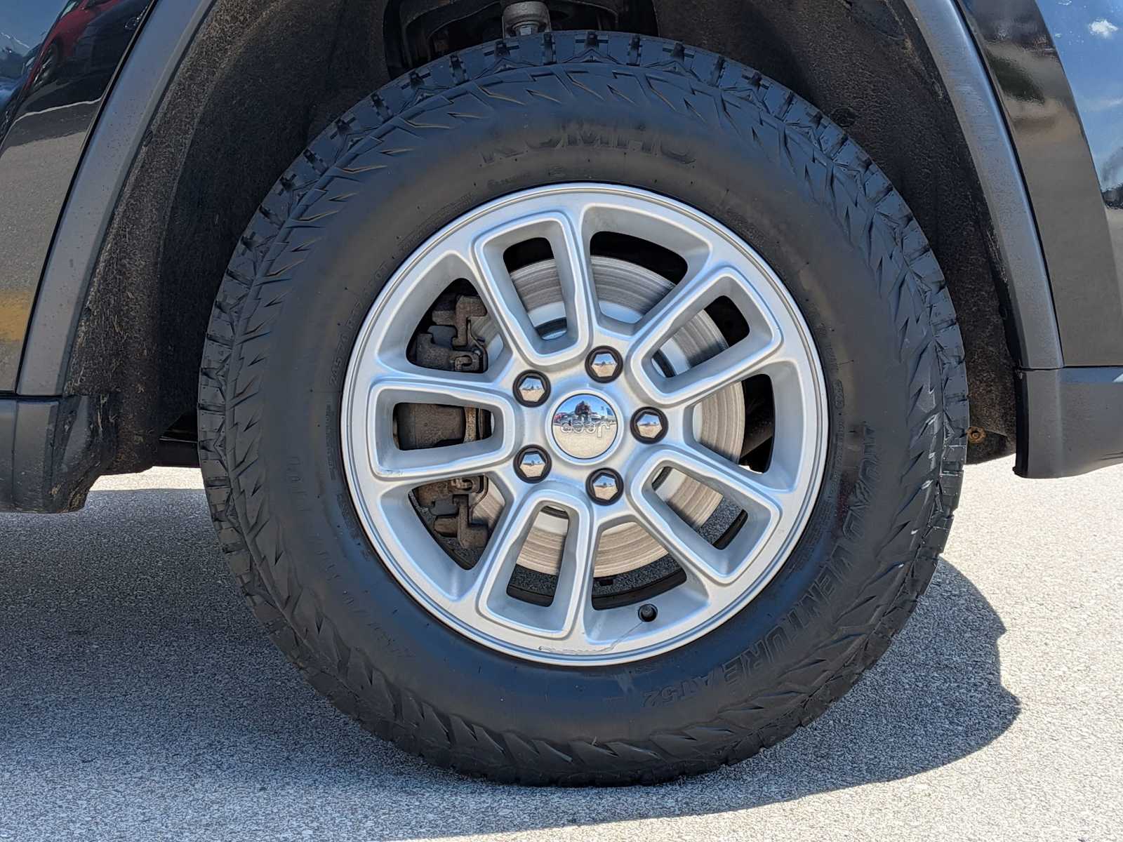 Thumbnail: 2018 Jeep Grand Cherokee - 11