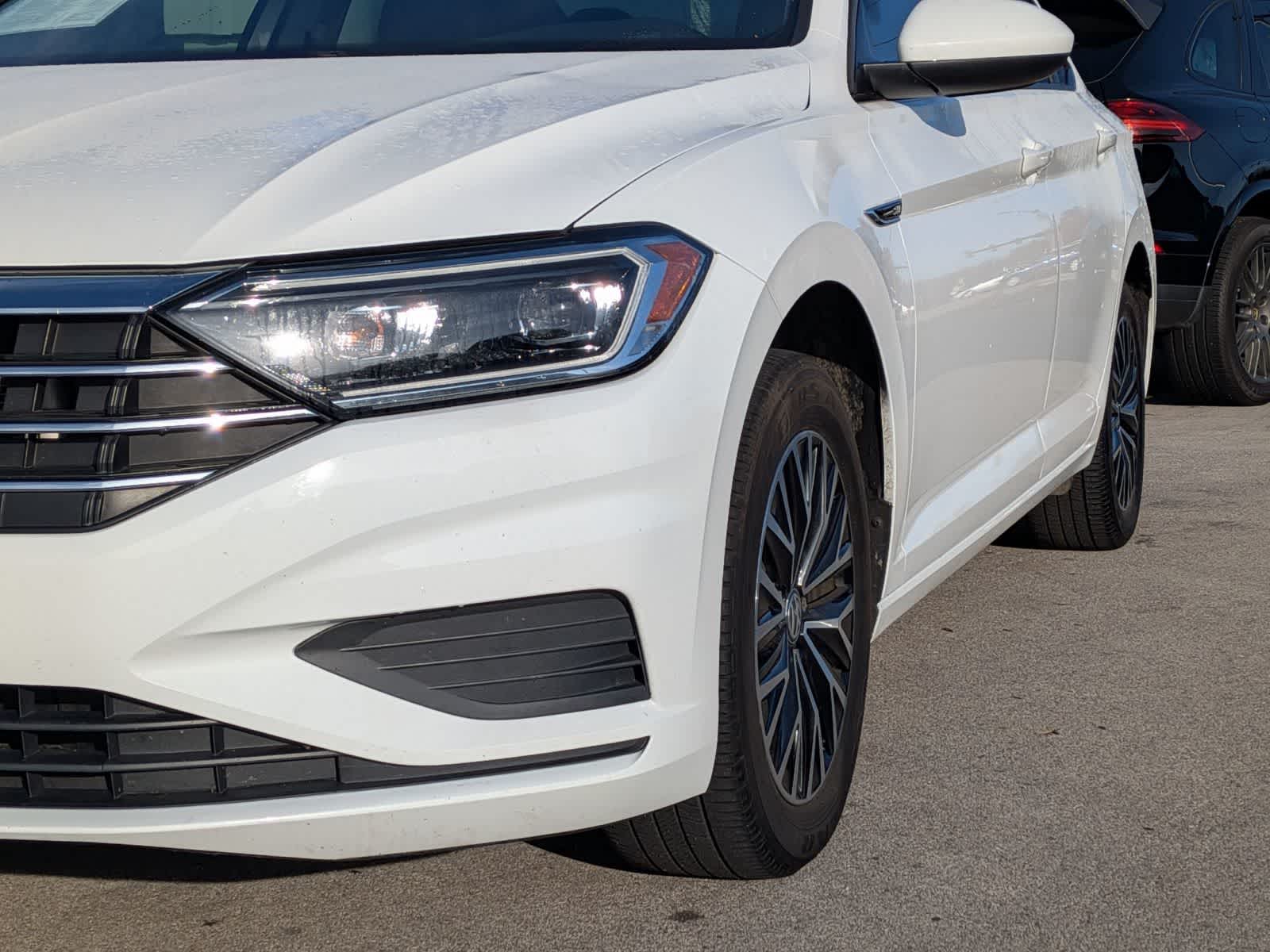 Thumbnail: 2019 Volkswagen Jetta - 10