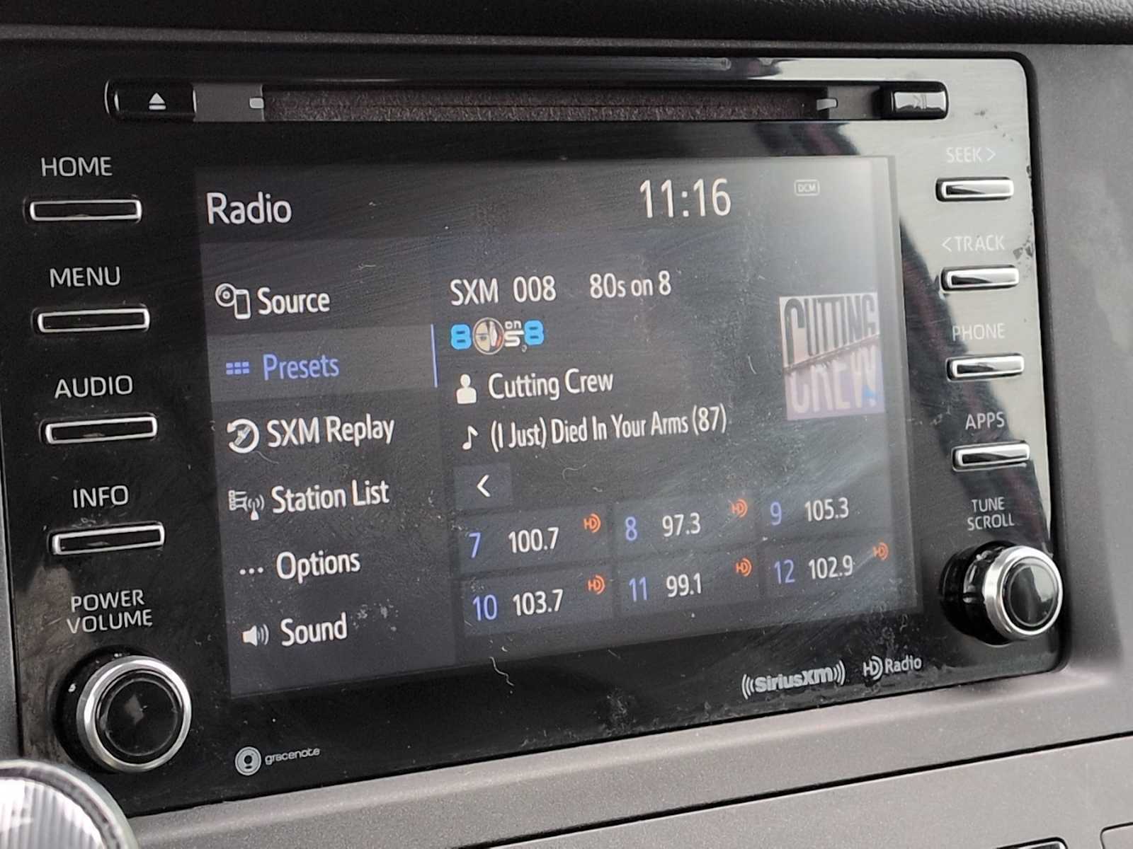 Thumbnail: 2018 Toyota Sienna - 26