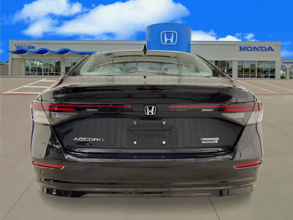 2025 Honda Accord Hybrid Touring photo 3