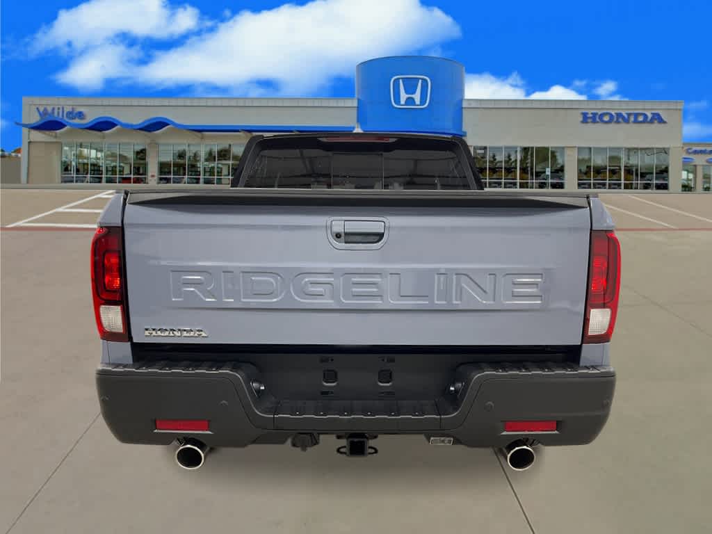 2026 Honda Ridgeline Black Edition photo 2
