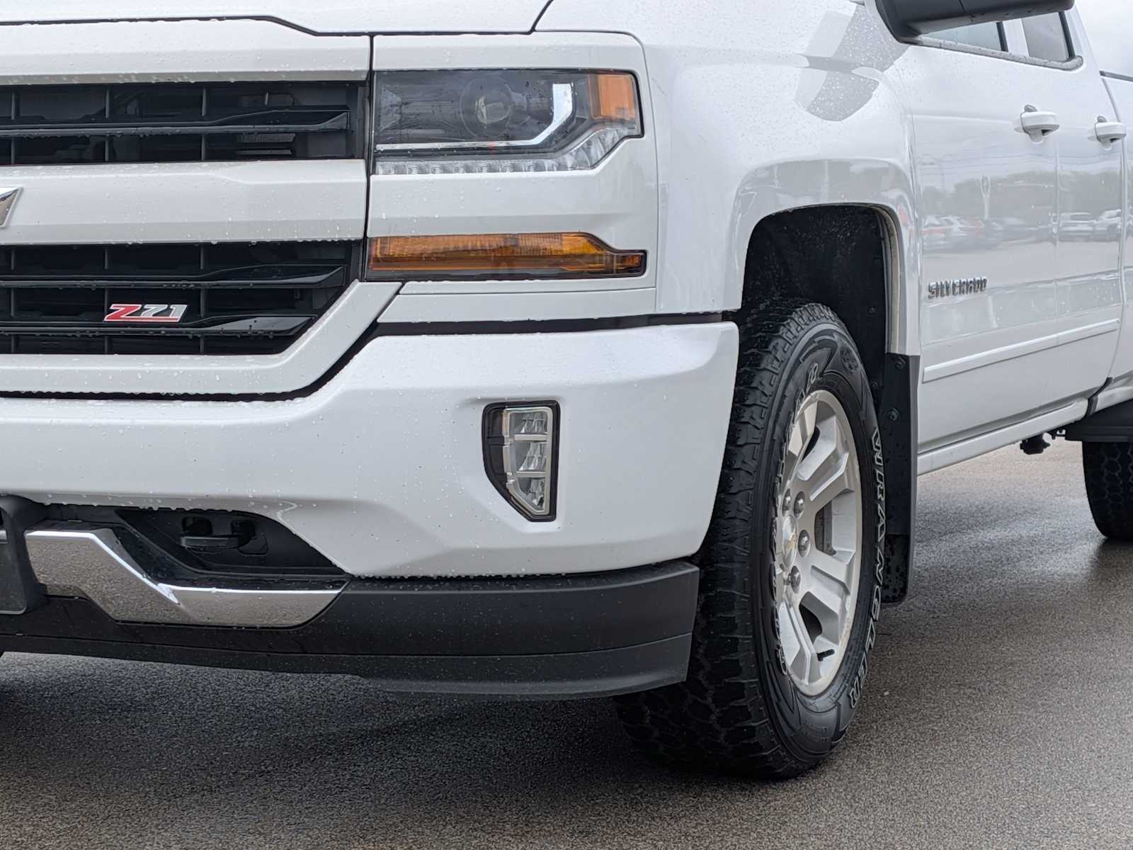 Thumbnail: 2018 Chevrolet Silverado 1500 - 10