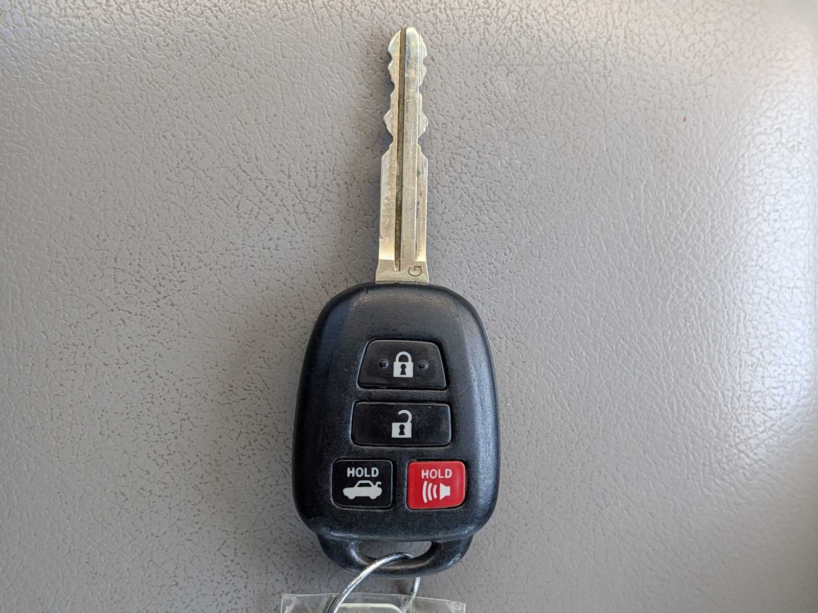 Thumbnail: 2014 Toyota Camry - 28
