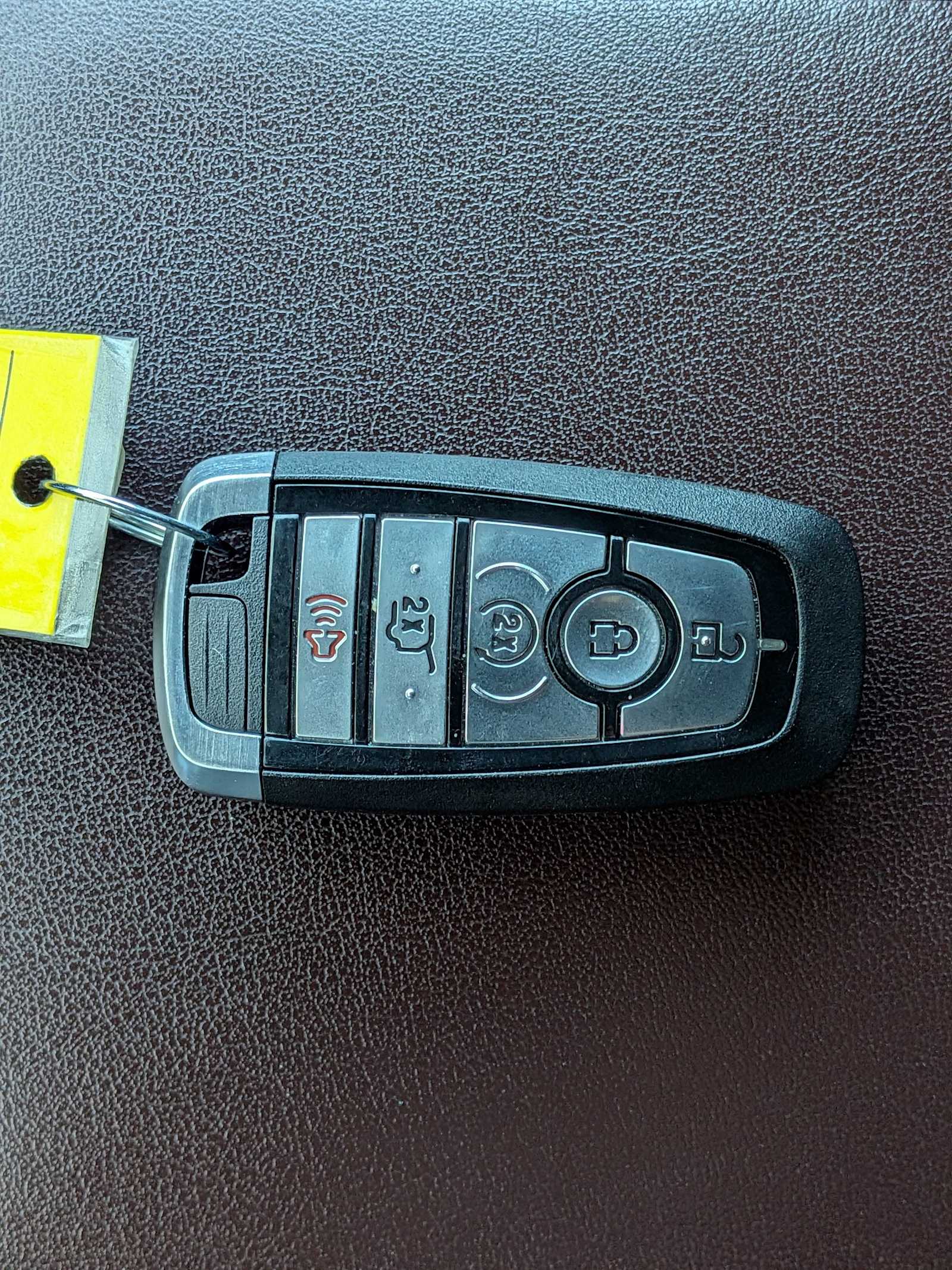 Thumbnail: 2021 Ford Edge - 33