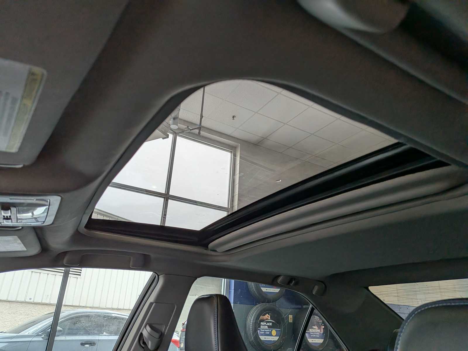 Thumbnail: 2016 Toyota Camry - 18