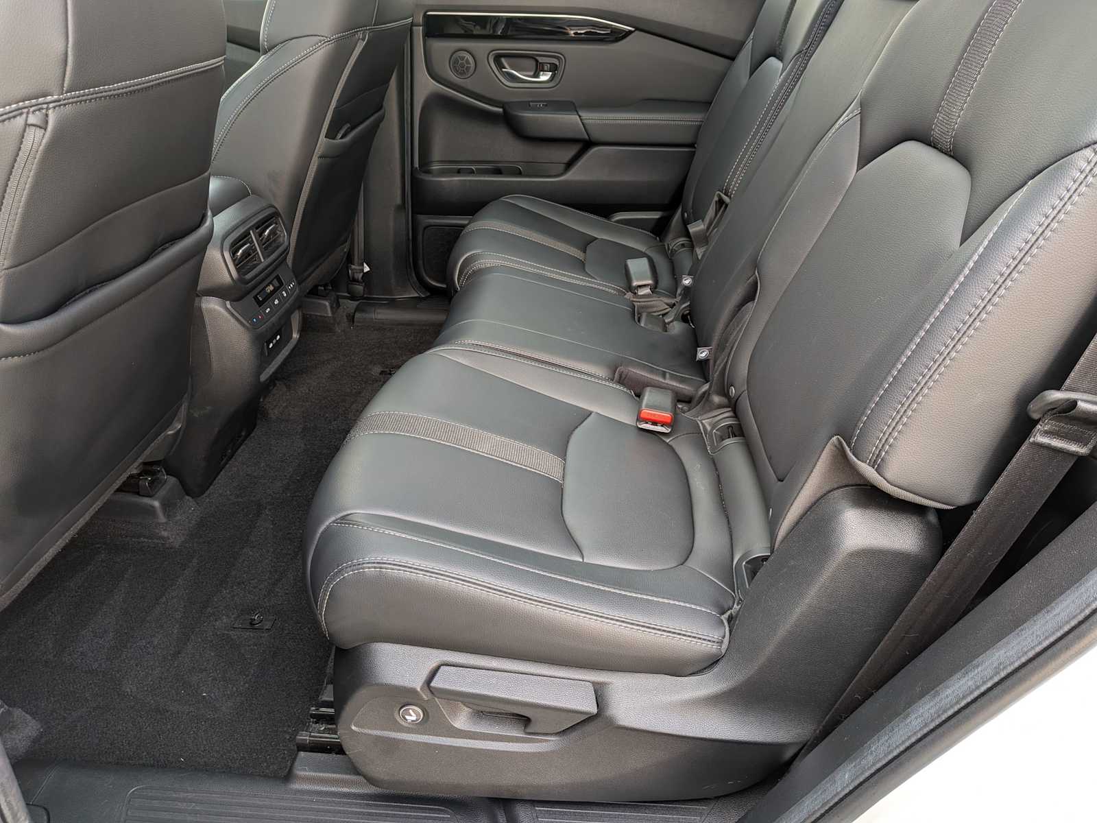 Thumbnail: 2024 Honda Pilot - 18