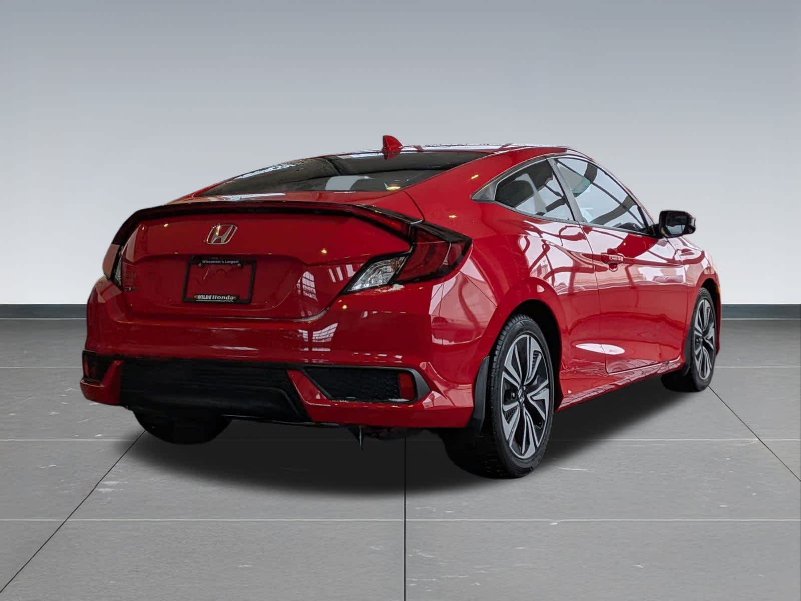 Thumbnail: 2016 Honda Civic - 6