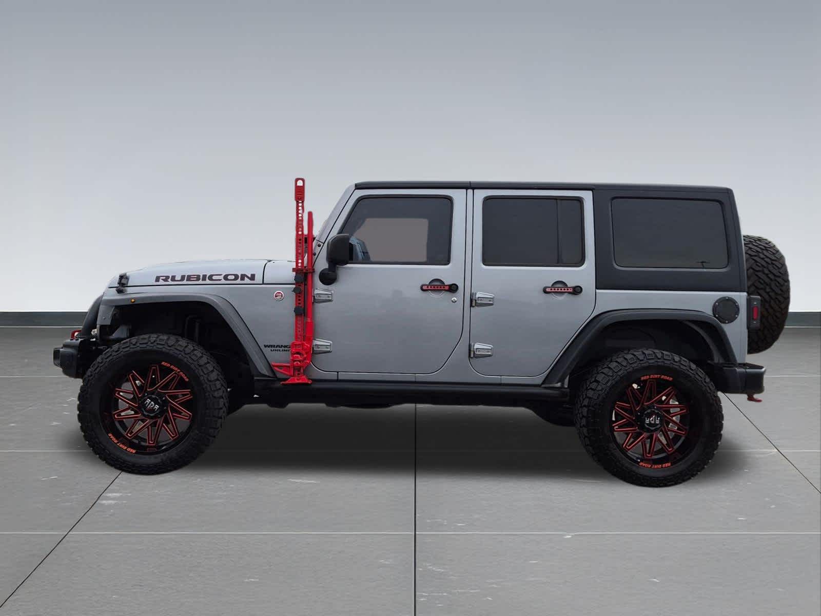 Thumbnail: 2016 Jeep Wrangler - 3