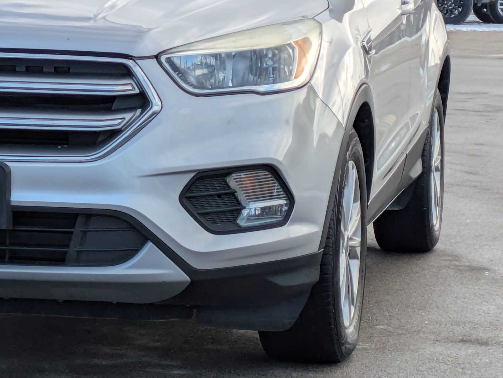 Thumbnail: 2017 Ford Escape - 10