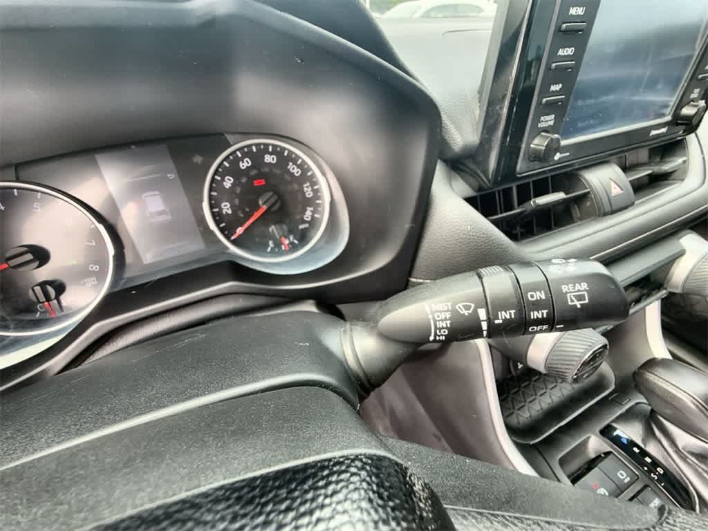 2021 Toyota RAV4 XLE 25