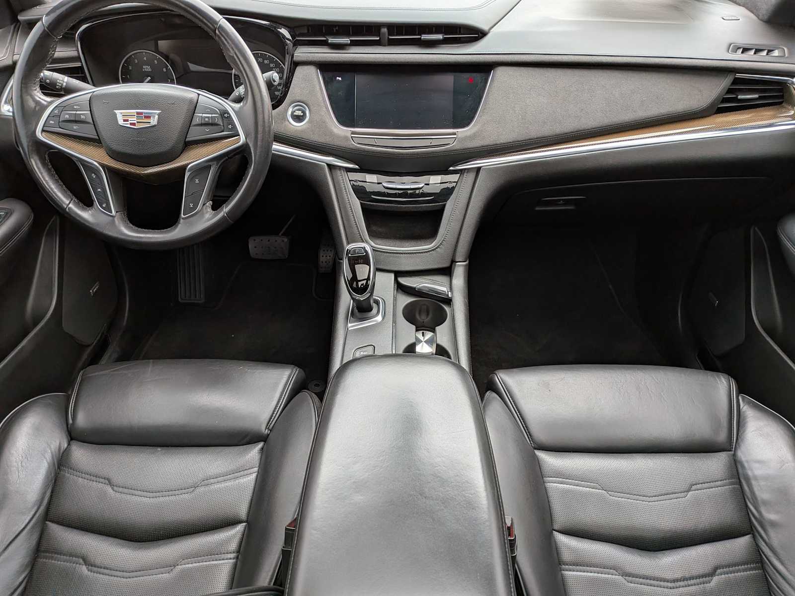 Thumbnail: 2017 Cadillac XT5 - 14