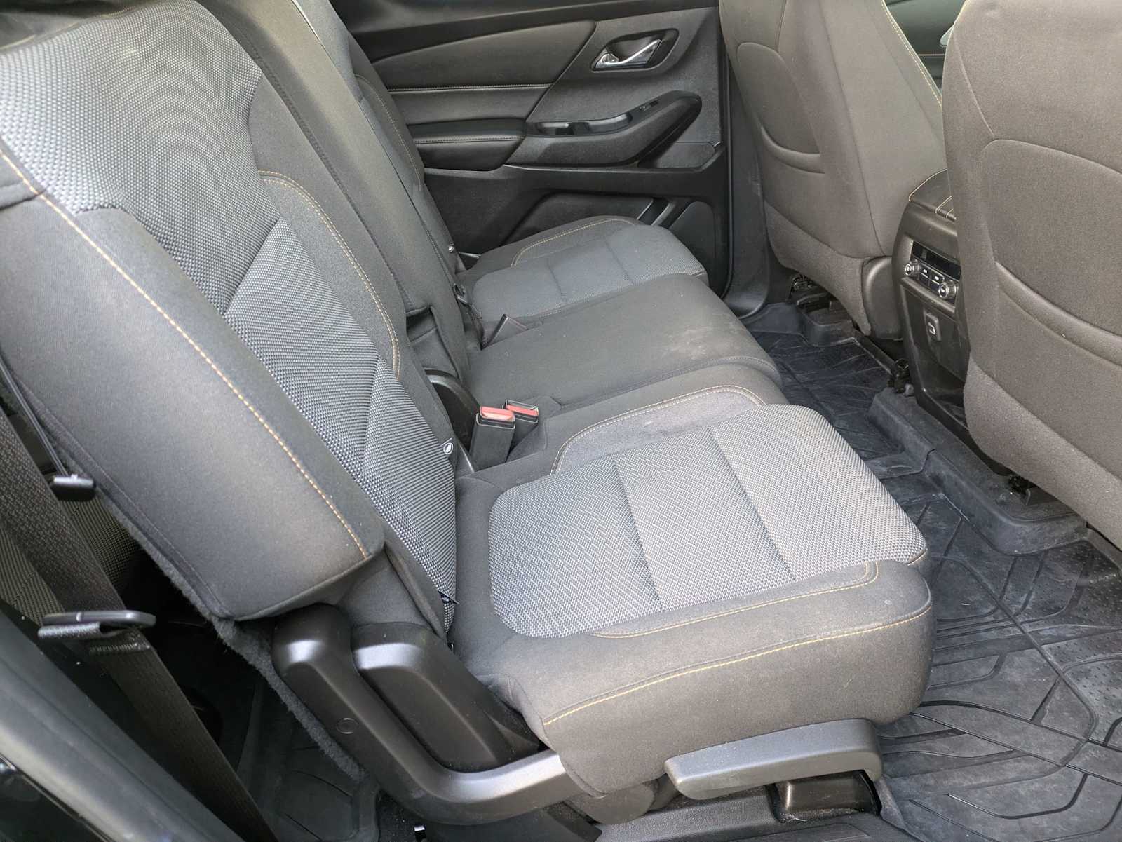 Thumbnail: 2021 Chevrolet Traverse - 19