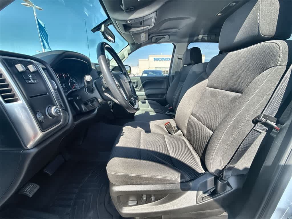 Thumbnail: 2019 Chevrolet Silverado 1500 - 15