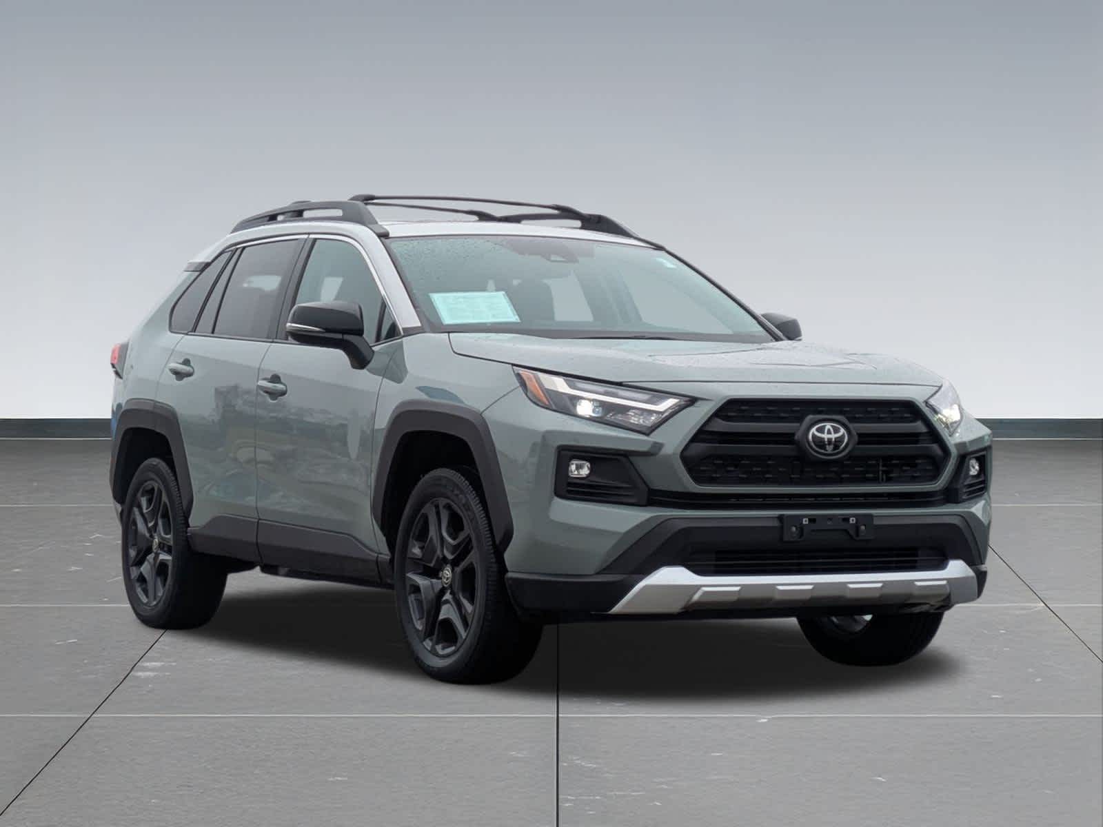 Thumbnail: 2023 Toyota RAV4 - 8