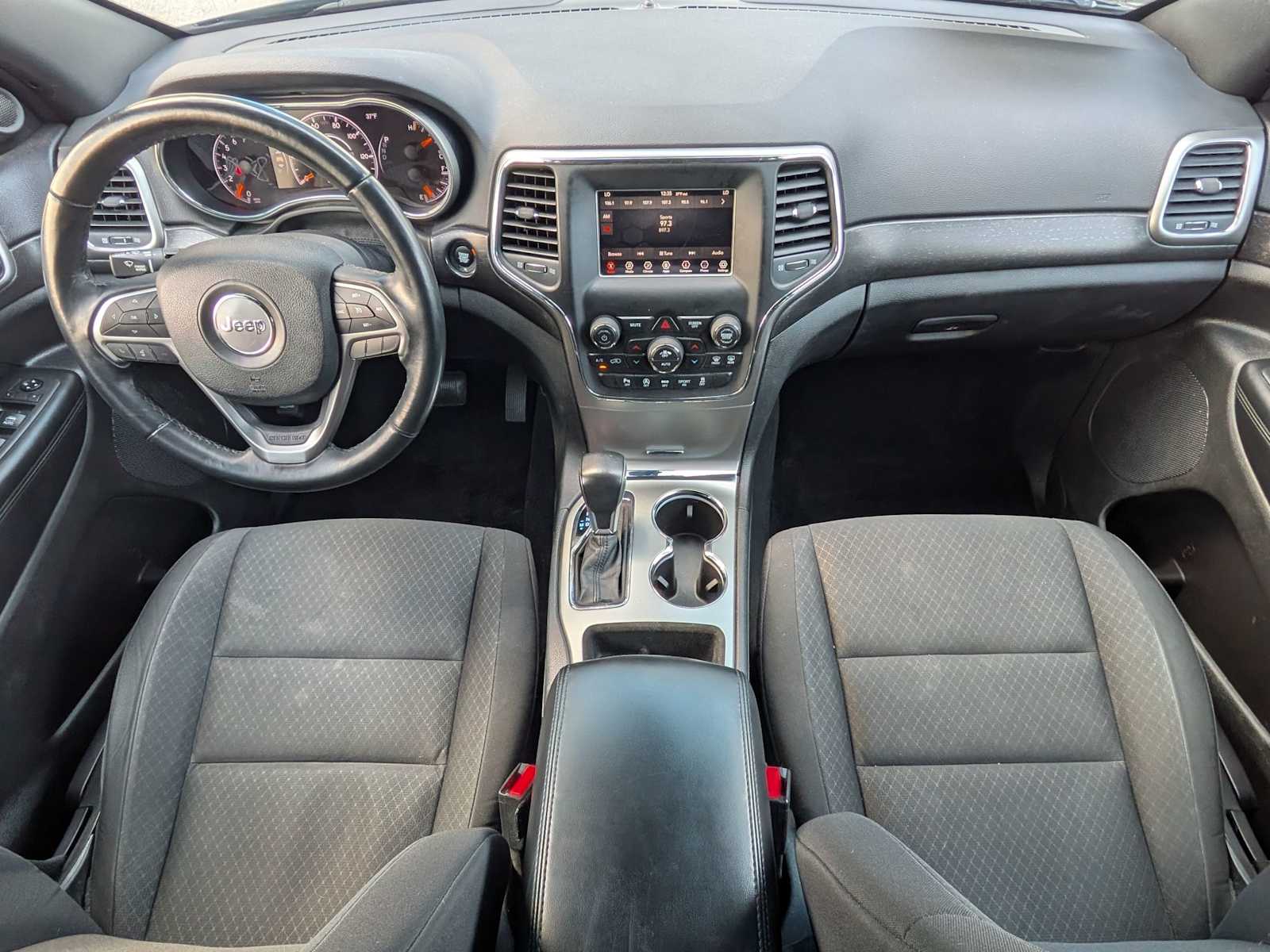 Thumbnail: 2018 Jeep Grand Cherokee - 18