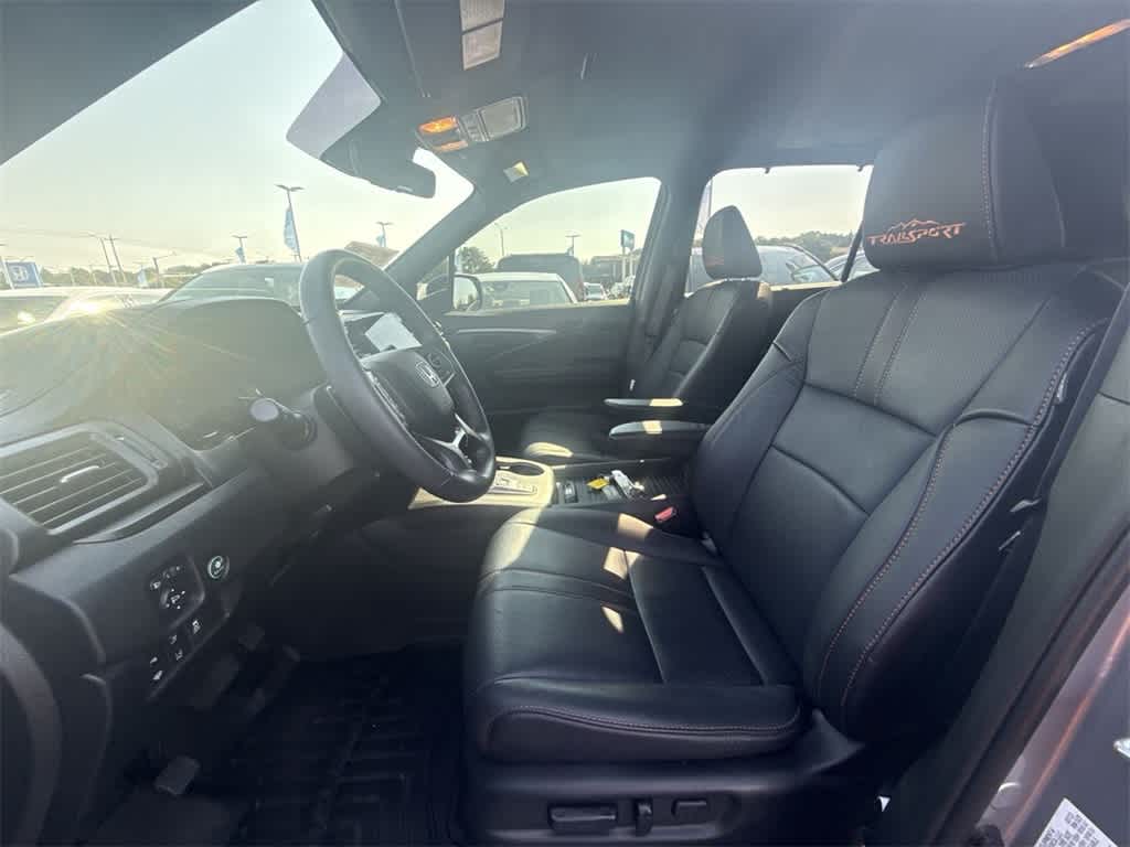 Thumbnail: 2023 Honda Passport - 15