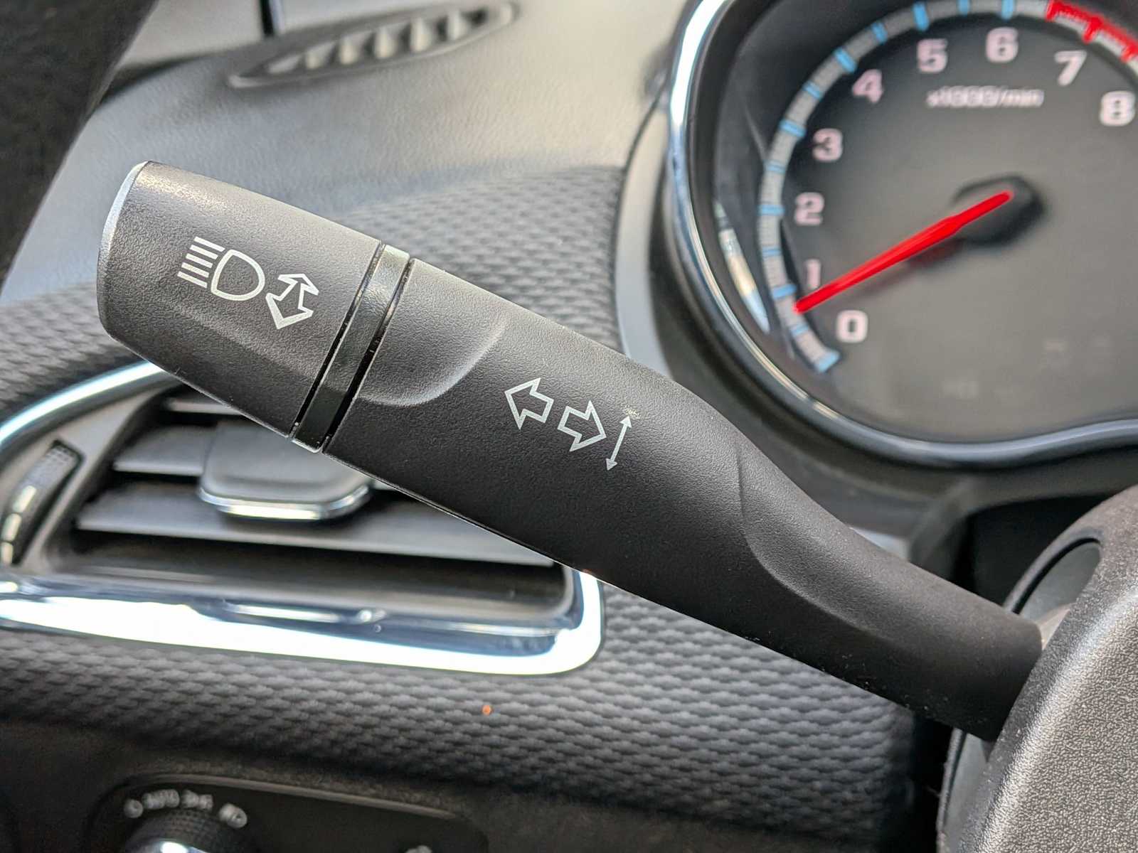 Thumbnail: 2017 Chevrolet Cruze - 26