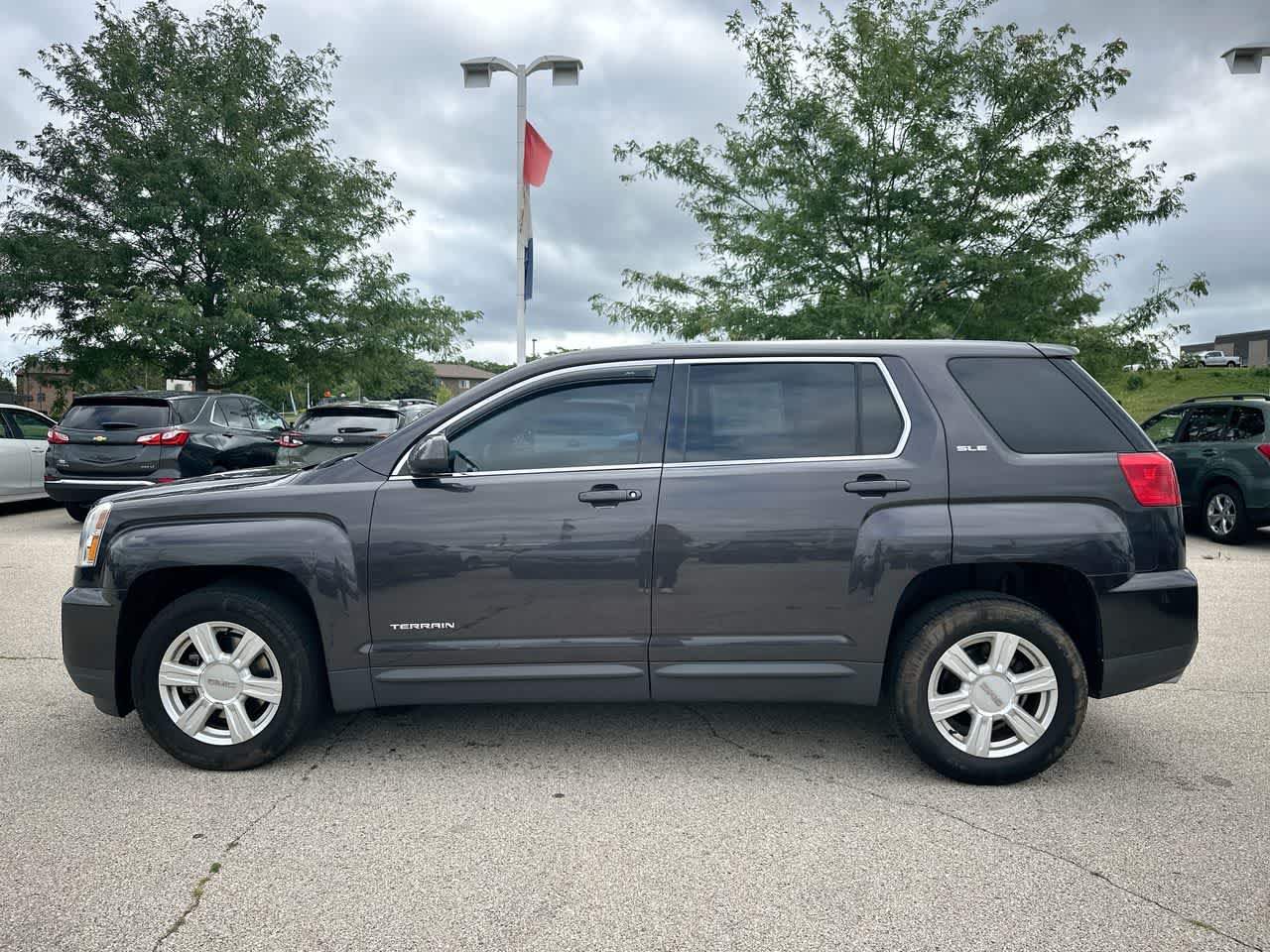 Thumbnail: 2016 GMC Terrain - 10