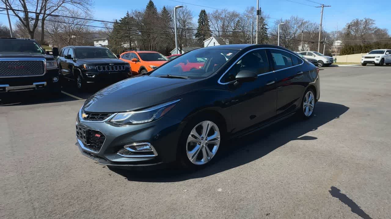 Thumbnail: 2018 Chevrolet Cruze - 4