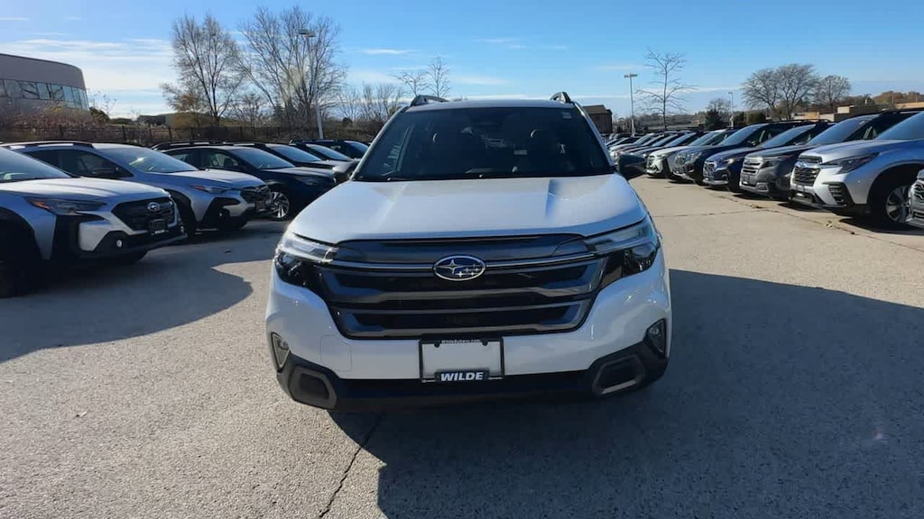 New 2025 Subaru Forester Hybrid Limited SUV