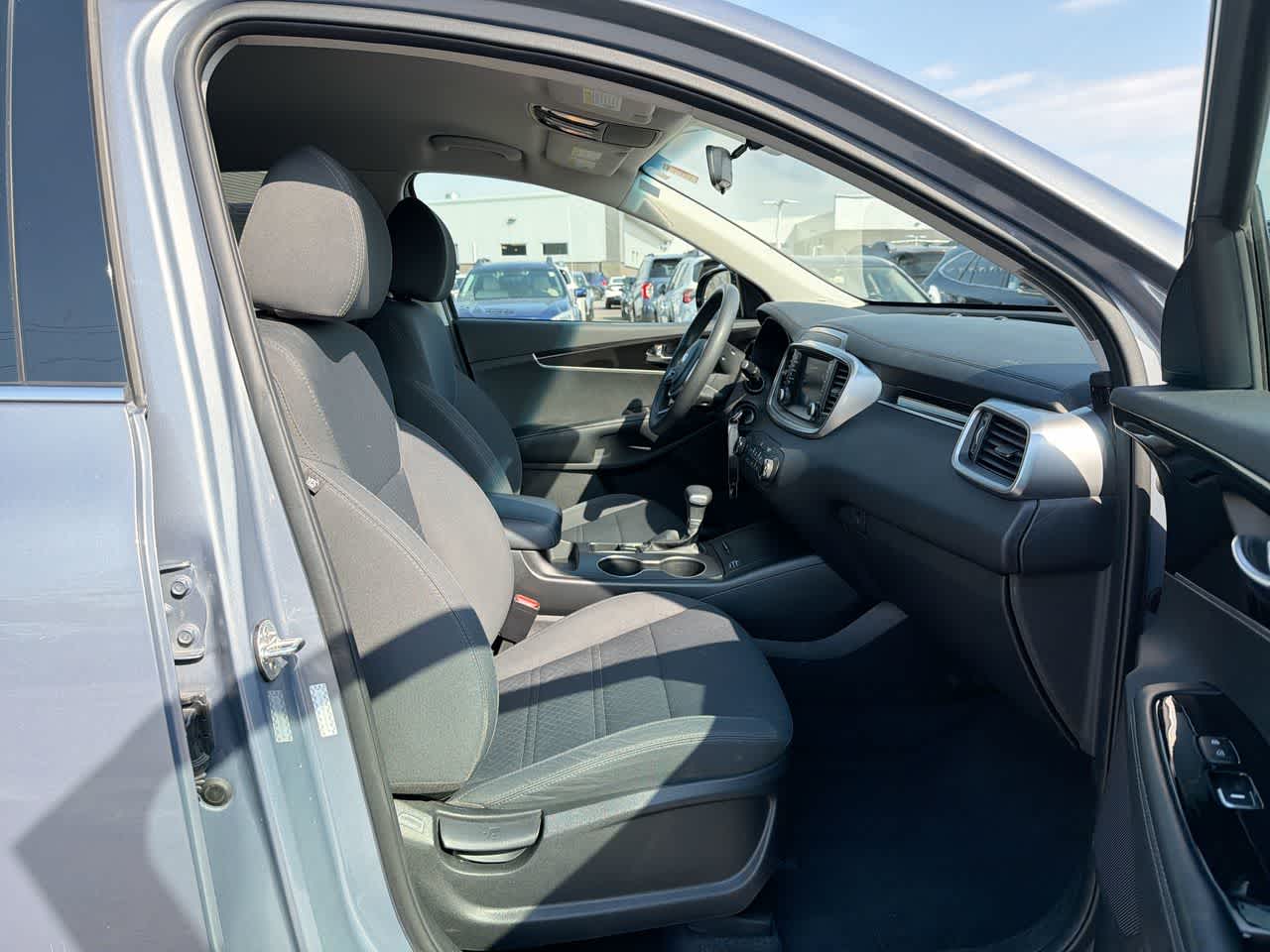 Thumbnail: 2020 Kia Sorento - 28