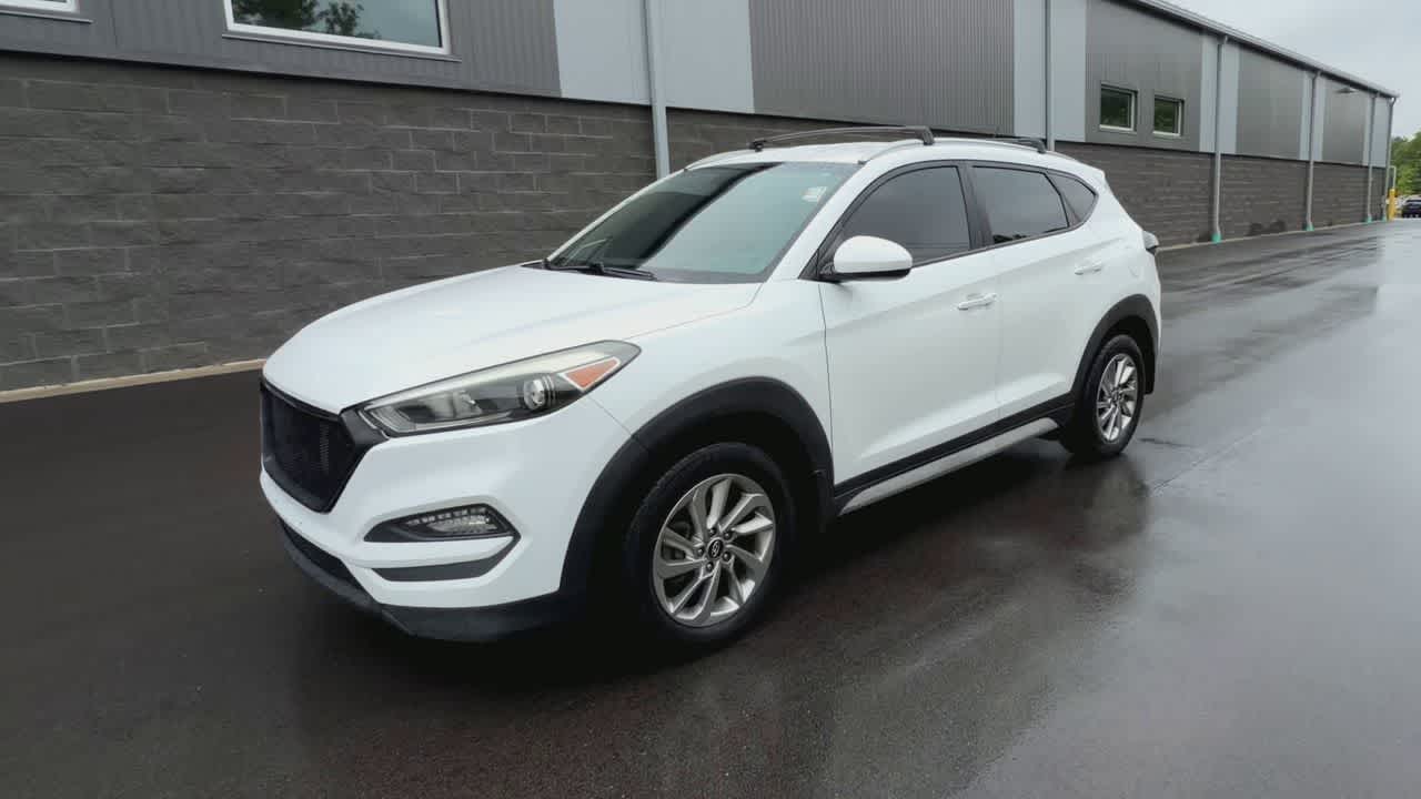 Thumbnail: 2017 Hyundai Tucson - 3