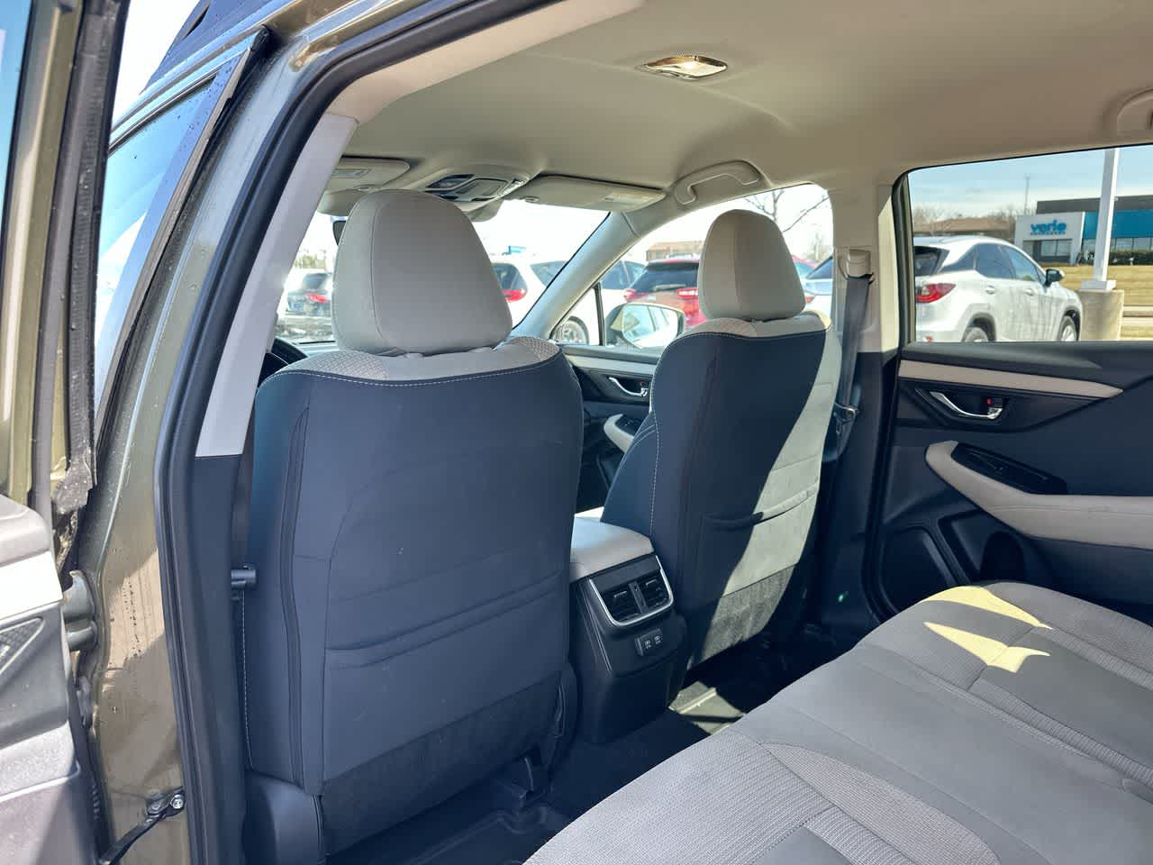 2022 Subaru Outback Premium 23