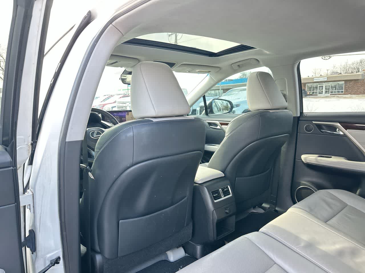 Thumbnail: 2019 Lexus RX - 23