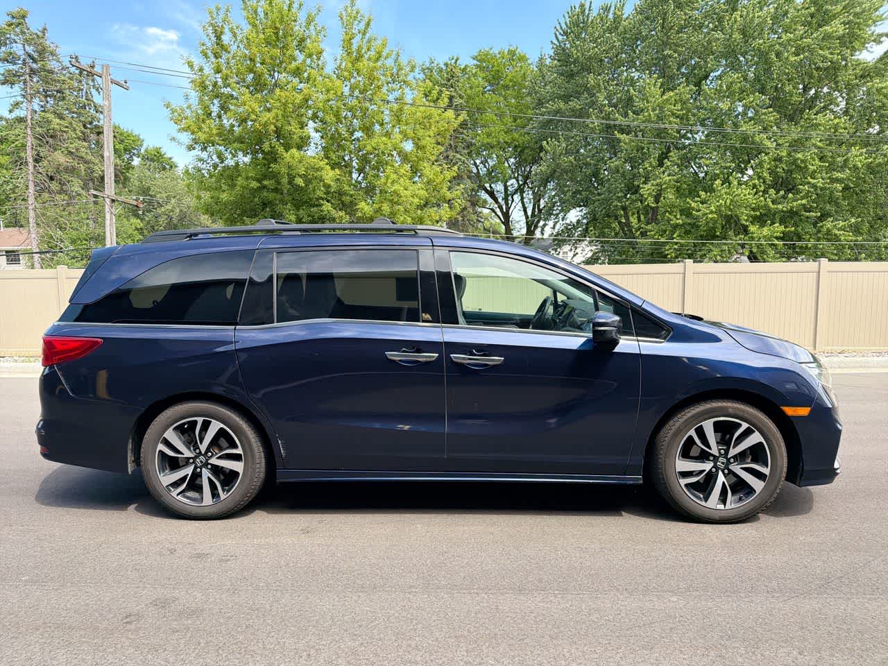 Thumbnail: 2018 Honda Odyssey - 14
