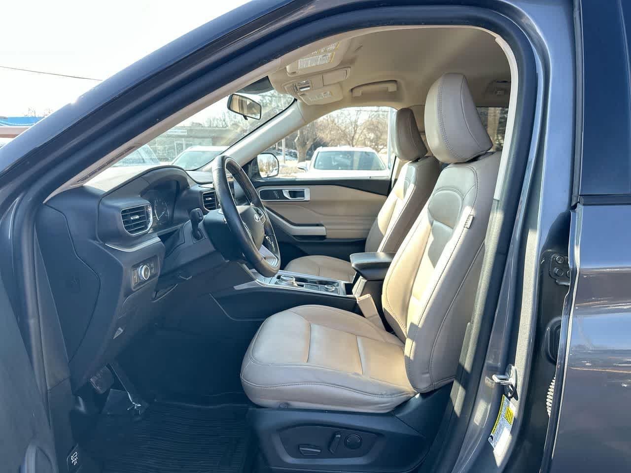 Thumbnail: 2021 Ford Explorer - 21