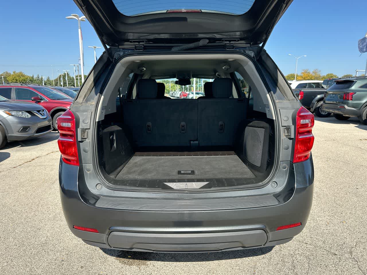 Thumbnail: 2017 Chevrolet Equinox - 34