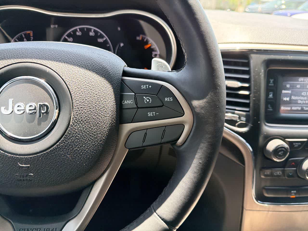 Thumbnail: 2014 Jeep Grand Cherokee - 29