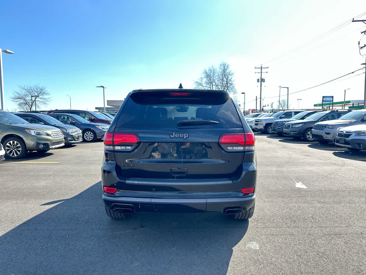 Thumbnail: 2019 Jeep Grand Cherokee - 12