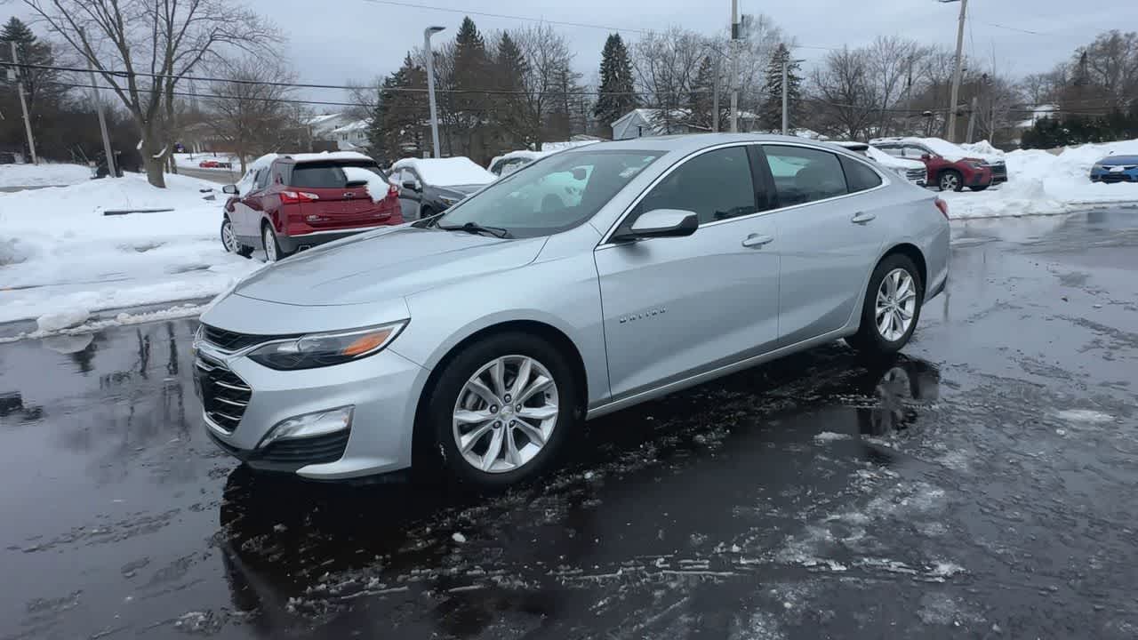 Thumbnail: 2020 Chevrolet Malibu - 4