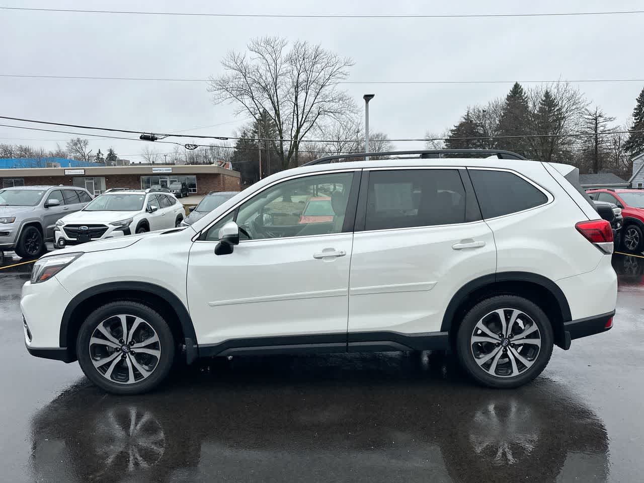 Thumbnail: 2020 Subaru Forester - 10