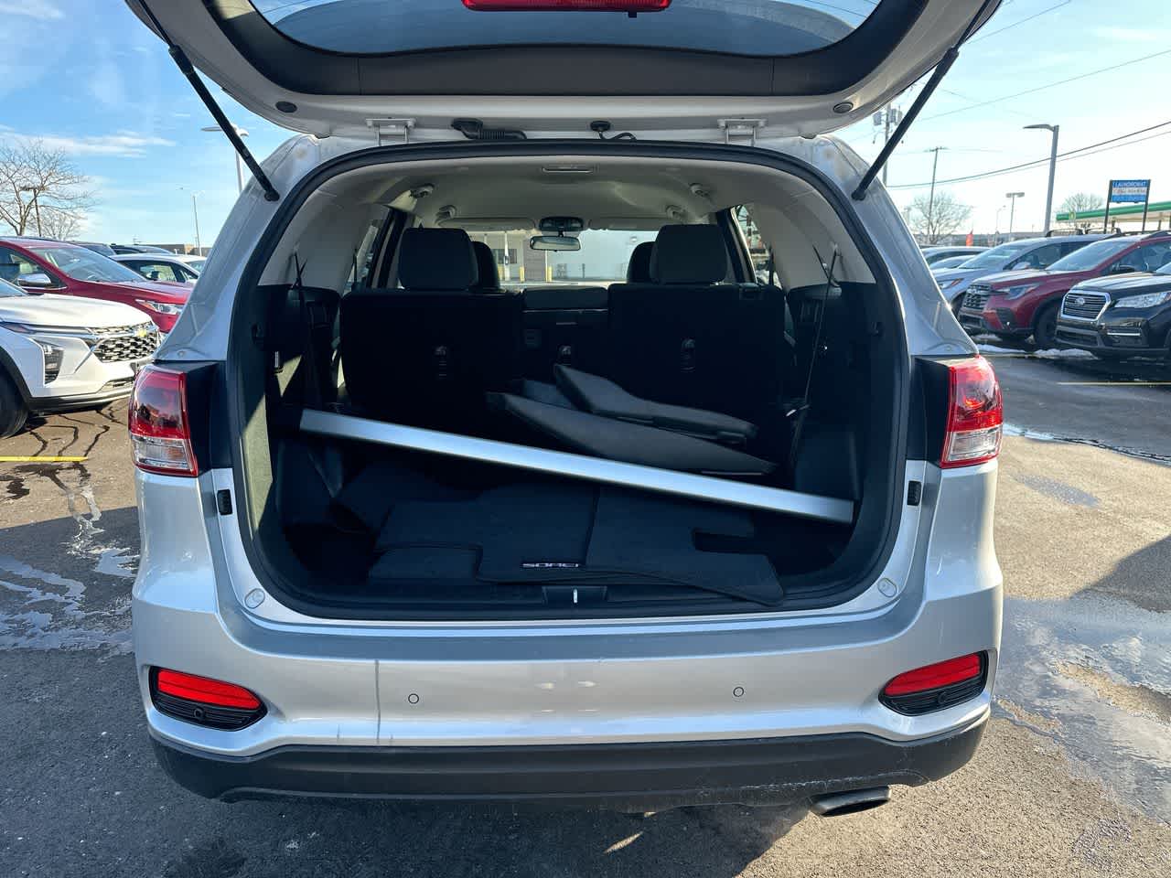 Thumbnail: 2019 Kia Sorento - 34