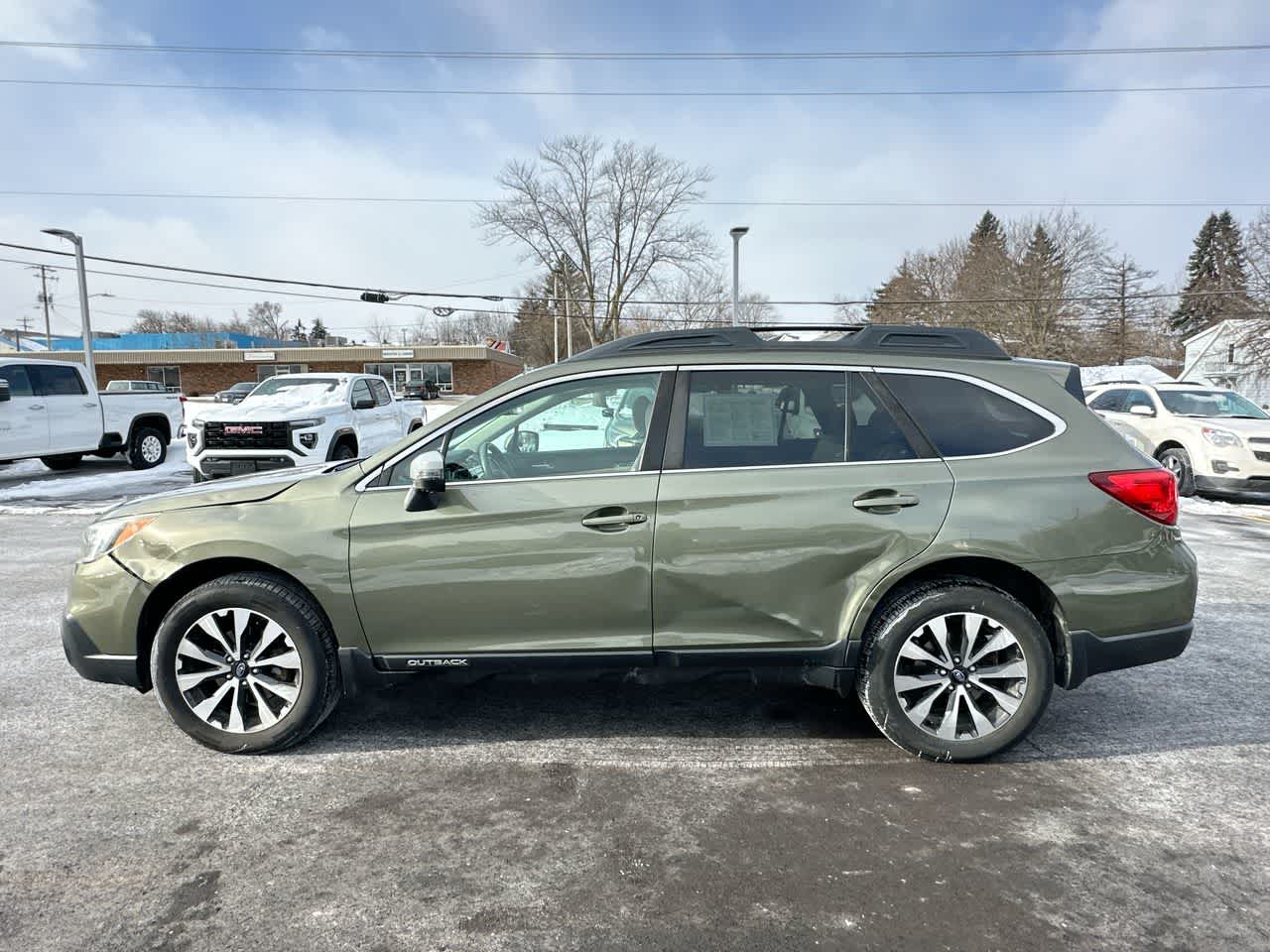 Thumbnail: 2017 Subaru Outback - 10