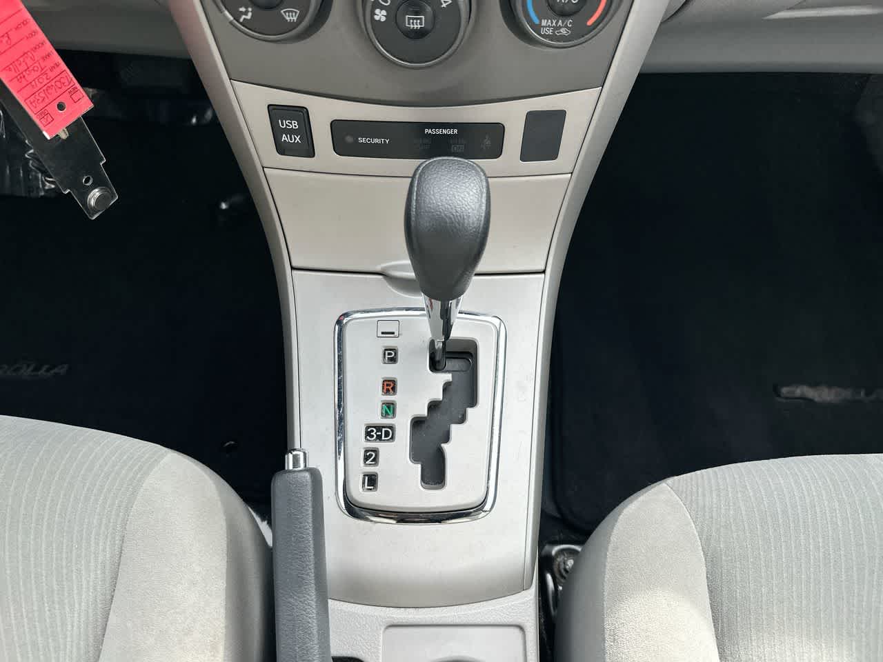 Thumbnail: 2013 Toyota Corolla - 31