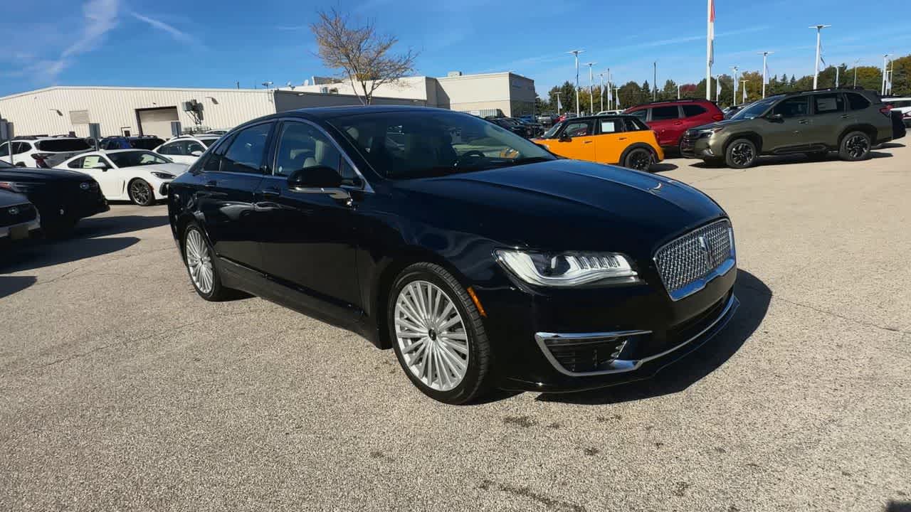 2017 Lincoln MKZ Reserve photo 2