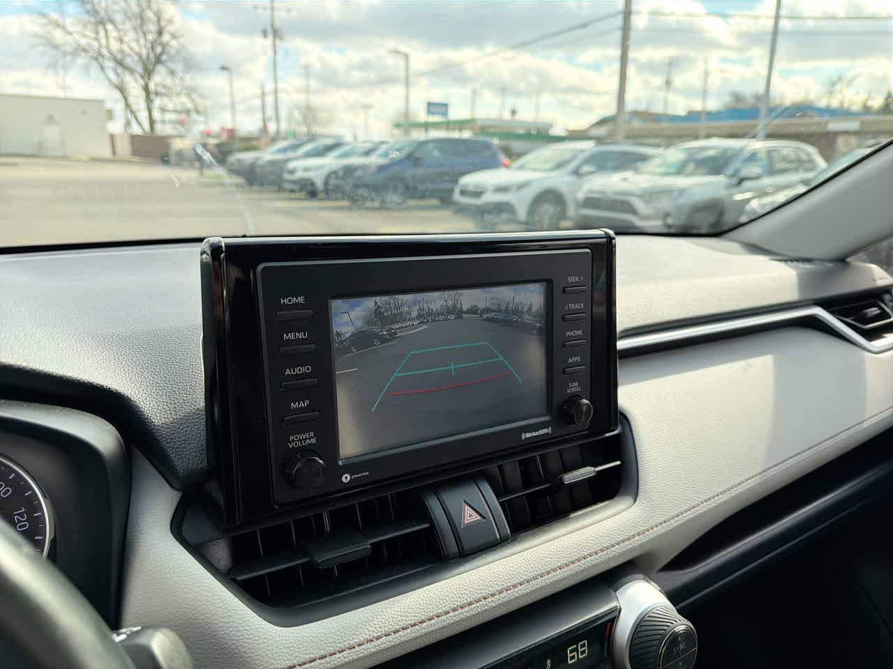 Thumbnail: 2020 Toyota RAV4 - 33