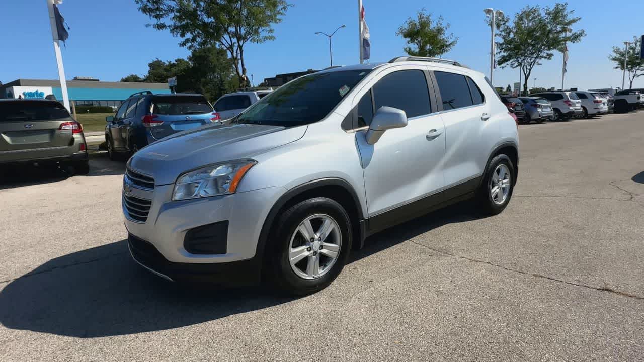 Thumbnail: 2016 Chevrolet Trax - 4