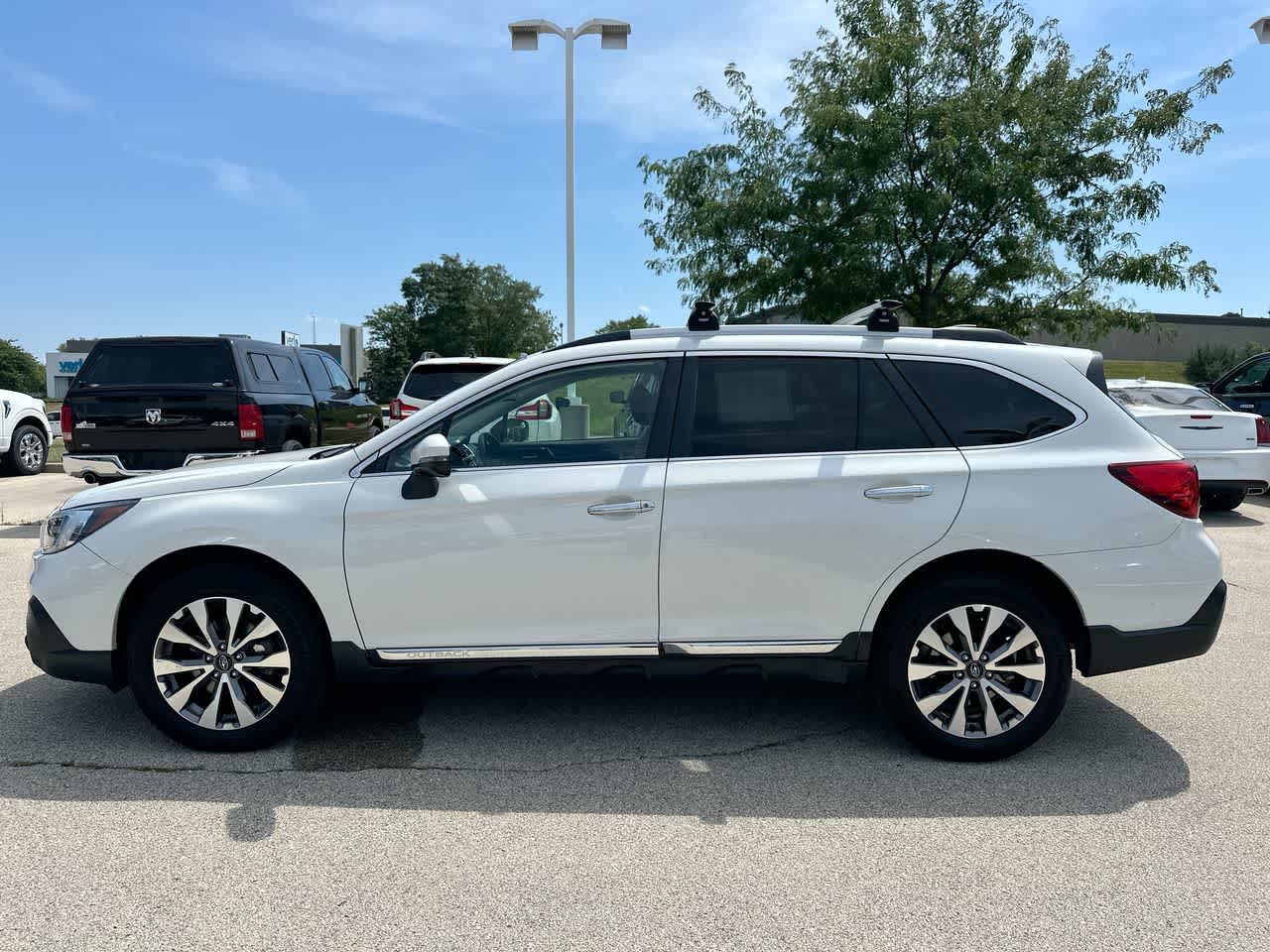 Thumbnail: 2019 Subaru Outback - 10