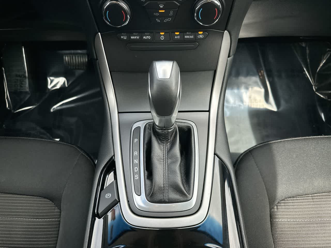 Thumbnail: 2018 Ford Edge - 33
