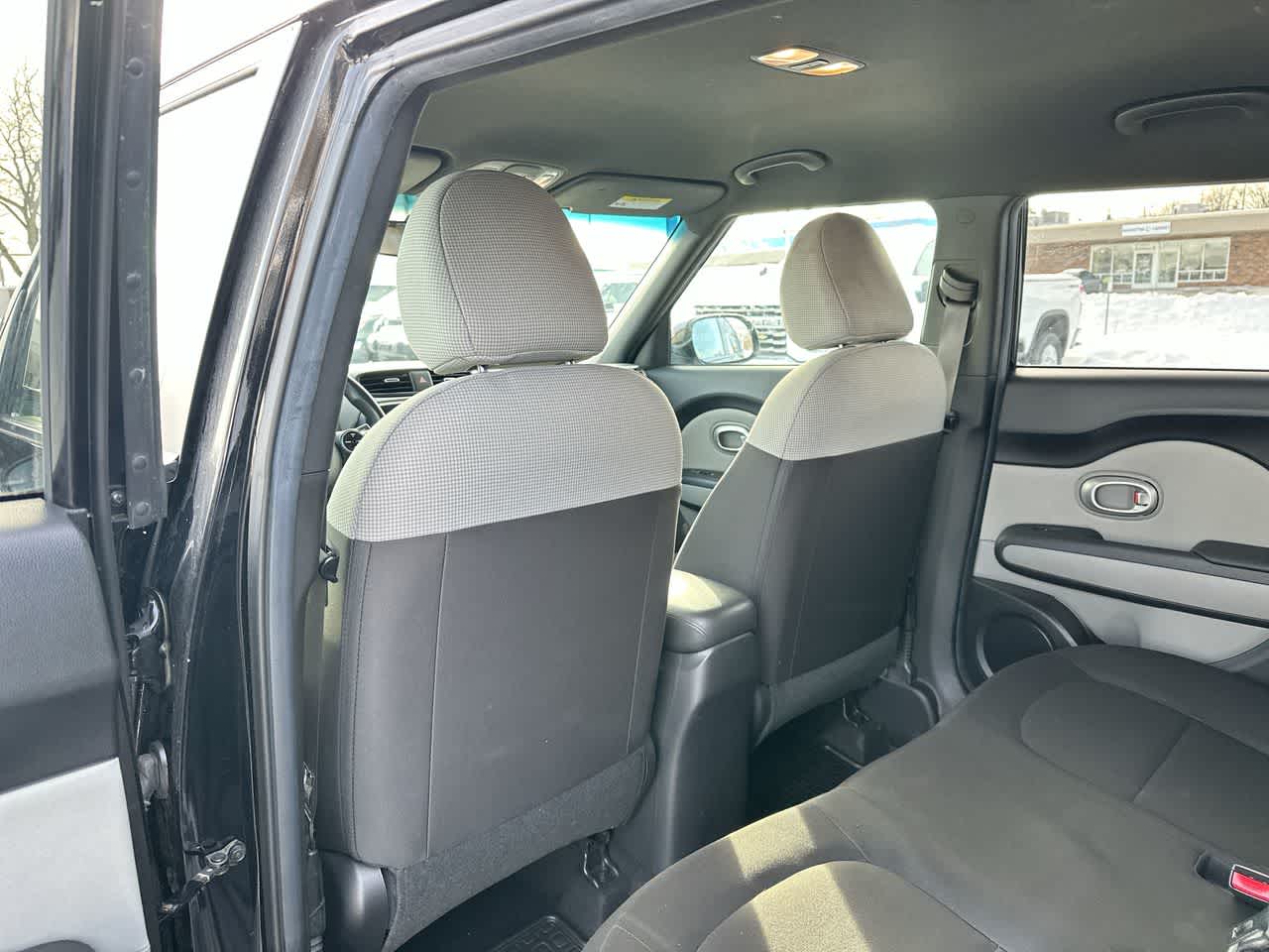 Thumbnail: 2016 Kia Soul - 23