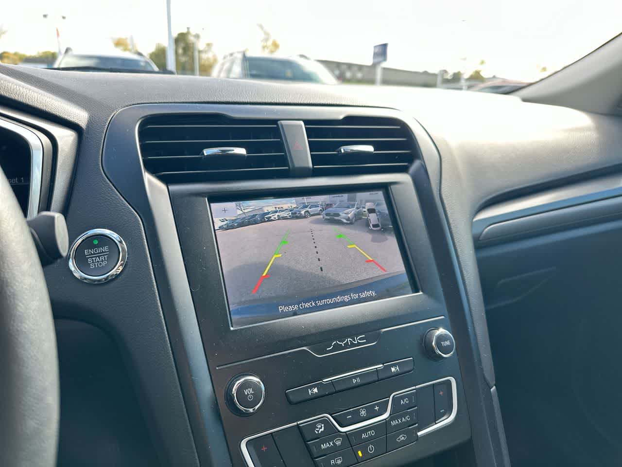 Thumbnail: 2020 Ford Fusion - 31